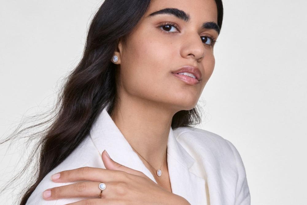 Daniel Wellington Audrey Mother of Pearl Gold