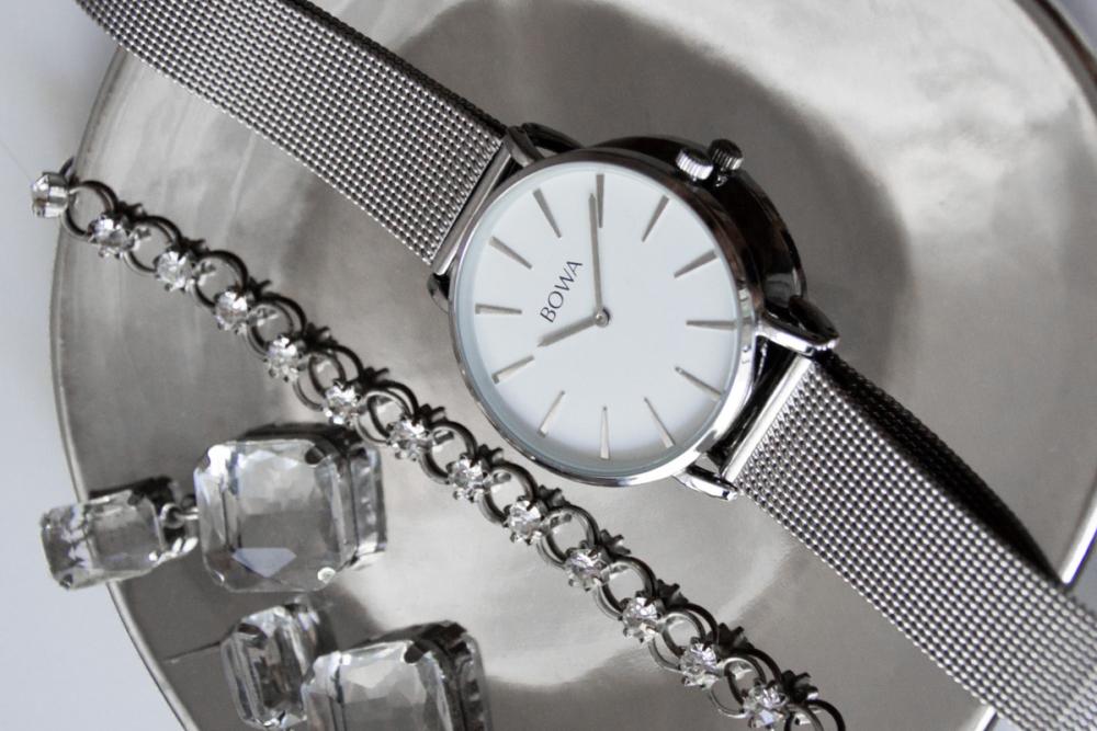 Zegarek BOWA New York White-Silver Mesh 38