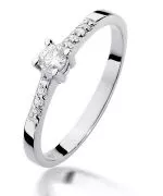 Pierścionek Bonore Crystal Carcarez białego złota próby 585 z diamentem 0,15 ct